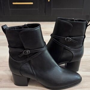 Anne Klein Makanda Fashion Boot